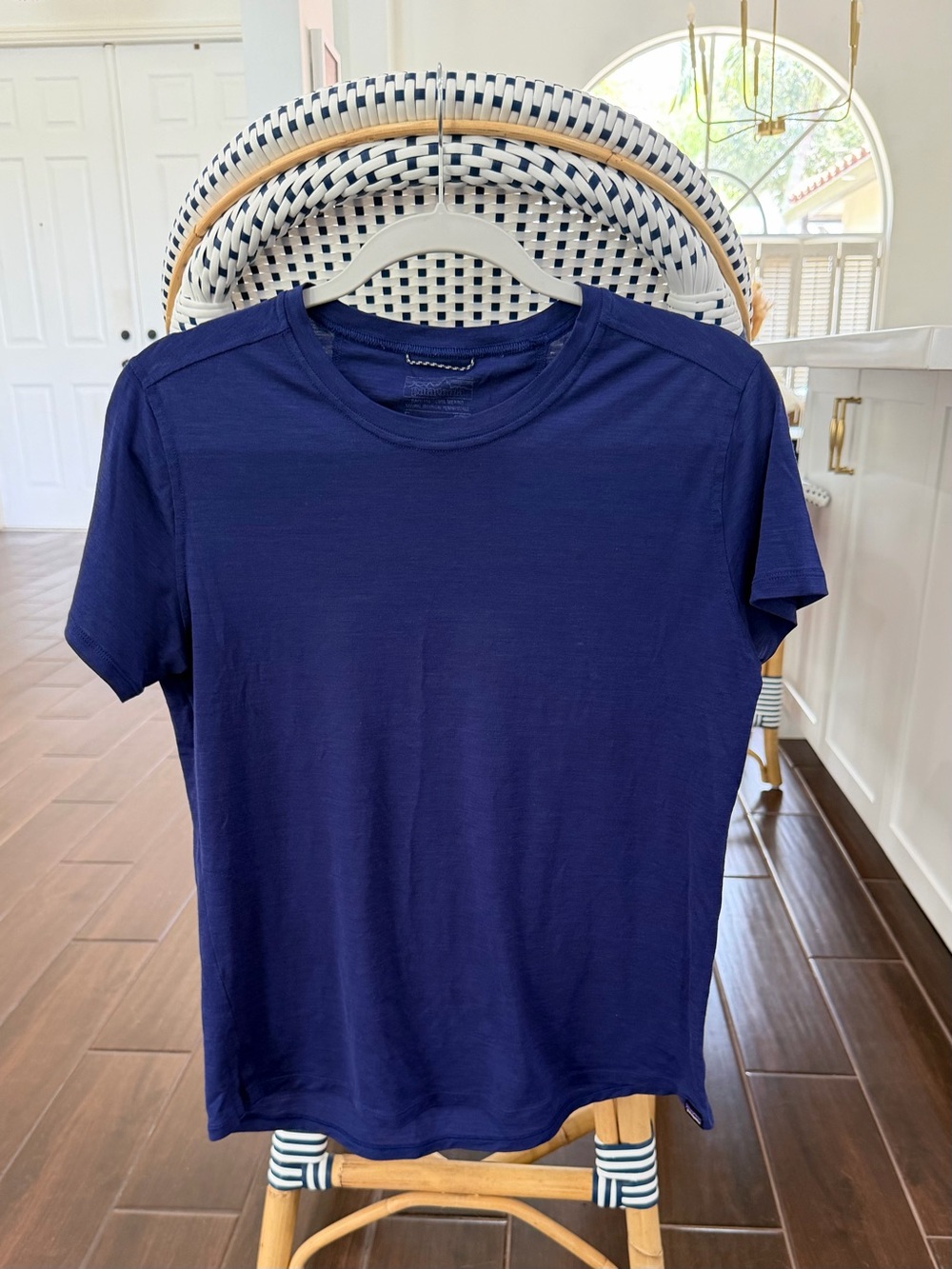 Patagonia Women's Capilene Cool Merino Blend Shirt Navy Shirt Size L Base Layer